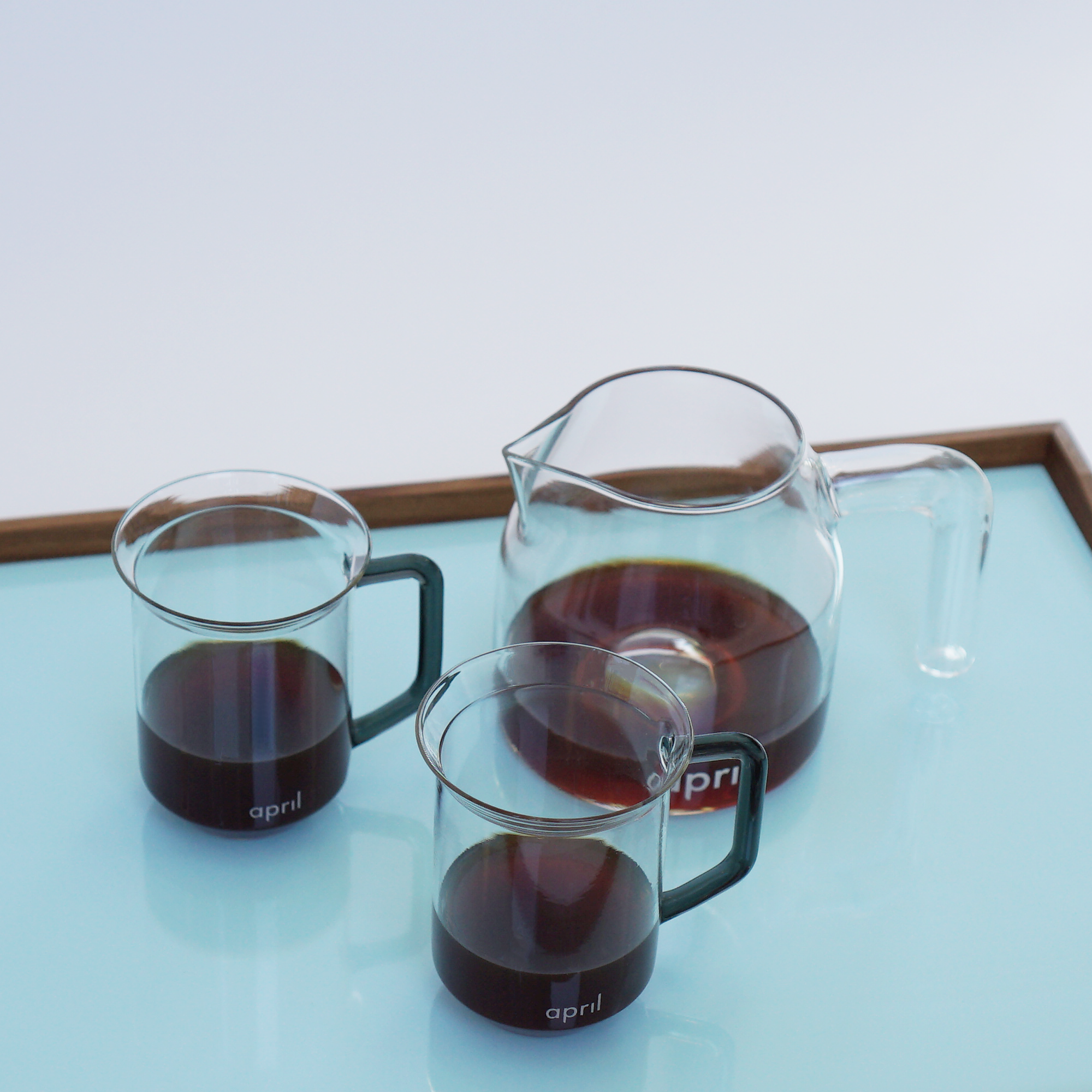 Server + Mugs