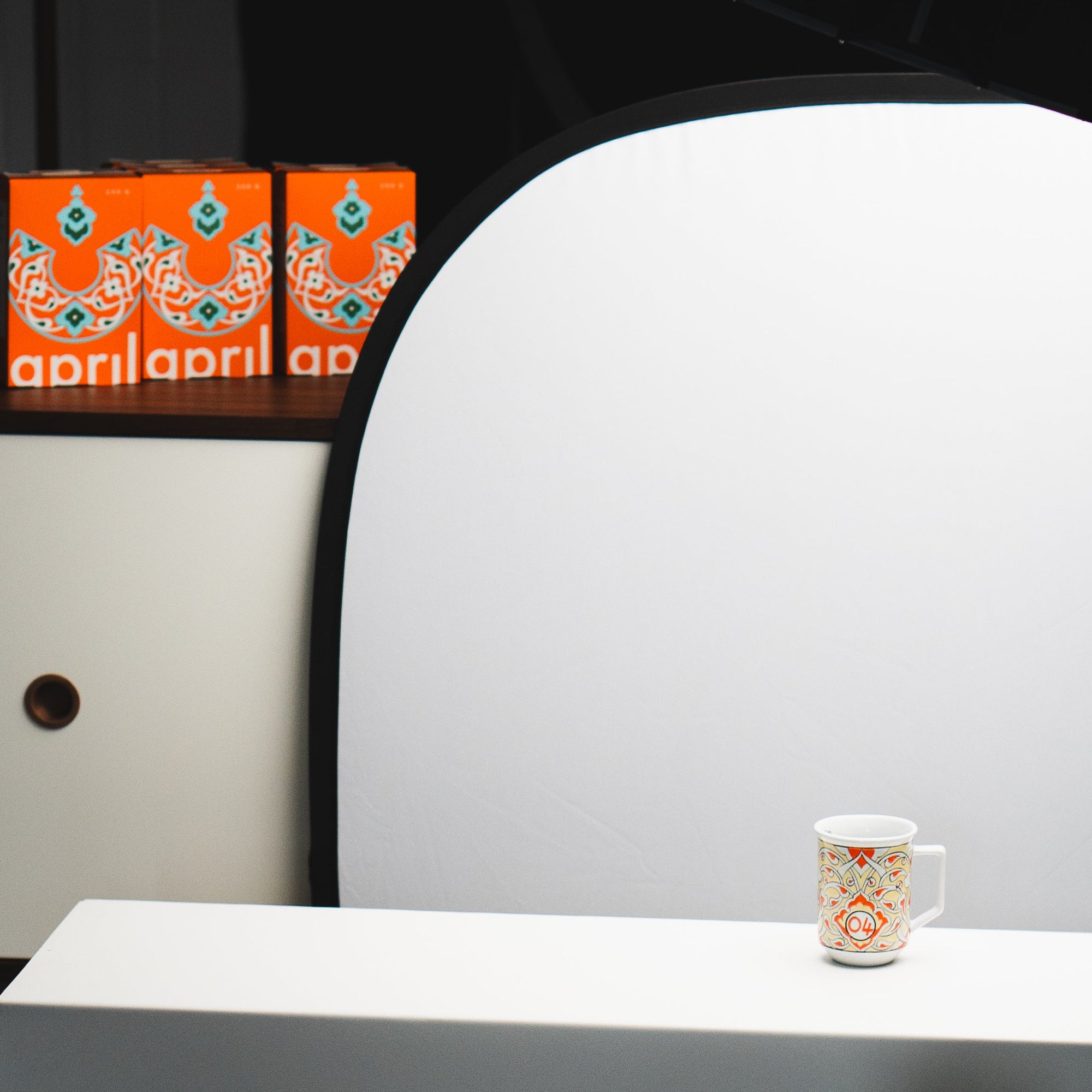 april x Iznik Mavi Cini – Mug